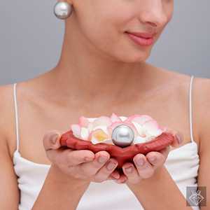 Boucles d'oreilles en perles Grandeeur de PRAO Bijoux en perles élégants et luxueux - Product Image 2