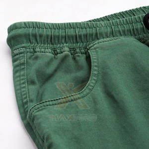 Pantalones Cargo para Hombre Hechos en Pakistán con Materiales Duraderos y Sostenibles - Product Image 4