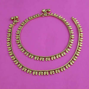Handmade Jewellery Wholesalers in India Antique Plain <b>Gold</b> Payal with <b>Gold</b> Plating 232843 - Product Image 1