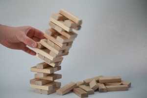 Jeu de dés éducatif en bois, design traditionnel, respectueux de l'environnement, pour la famille, les enfants et les adultes - Jeu de société de stratégie - Product Image 1