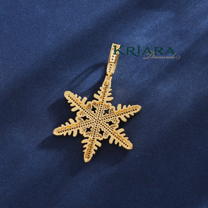Pendentif flocon de neige en argent 925 plaqué or 18 carats avec cristaux de strass, bijoux de luxe unisexe - Product Image 2