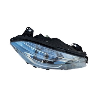 Phare avant droit d'occasion de classe A A1768201261 - Product Image 2