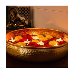 Plateau Urli en laiton artisanal en forme de lotus pour la décoration intérieure, support décoratif traditionnel pour fleurs flottantes et bougies chauffe-plat - Product Image 3
