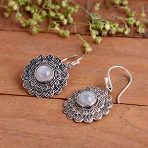 Pendientes de Aro de Plata de Ley 925 con Piedra Lunar Arcoíris Natural, Diseño de Loto Oxidado, Hechos a Mano, Estilo Boho, Regalo de Boda para Mujer, Joyería al por Mayor - Product Image 2