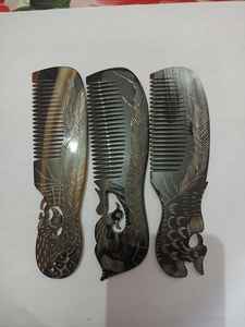 Peine de cuerno de búfalo y vaca - Peine moderno hecho a mano y sostenible con color personalizado para un aseo sin enredos - Product Image 2