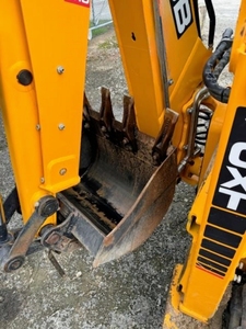 Chargeuse sur chenilles 1CXT d'occasion pour les travaux de tranchées et d'excavations - Product Image 4