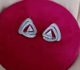 Pendientes elegantes de tono plateado con chispa de circón para mujer para bodas y compromisos Accesorios de moda hechos de latón - Product Image 2