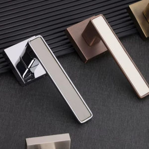 Poignées de meubles modernes en laiton et alliage de zinc, modèle Divine, boutons de luxe pour armoires de cuisine et décoration intérieure, Inde - Product Image 2