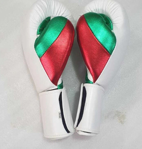 ชุดอุปกรณ์ป้องกันสำหรับนักมวยคุณภาพสูง หนังแท้ 100% ประกอบด้วย นวมชกมวย หมวกป้องกันศีรษะ และอุปกรณ์ป้องกันอวัยวะเพศ สำหรับฝึกซ้อมในยิม MMA นักสู้มวย  สามารถปรับแต่งได้ - Product Image 3