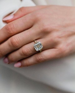 Luxury 3.01CT Asscher Cut <b>Diamond</b> Promise Solitaire <b>Ring</b> Lab Grown 14K Yellow Gold Jewelry For Wedding Gift Charms - Product Image 4