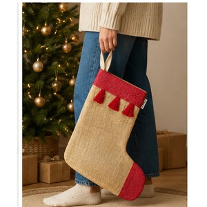 Custom Jute Christmas Stocking With Tassels Natural Red Burlap Gift Bag 31x31x16 cm Wholesale OEM ODM Private Label Manufacturer - Product Image 4