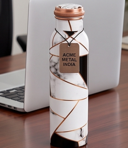 Botella de Agua de Cobre con Estampado de Mármol, Elegante y de Diseño Premium para Hidratación Diaria y un Estilo de Vida Ecológico - Product Image 6