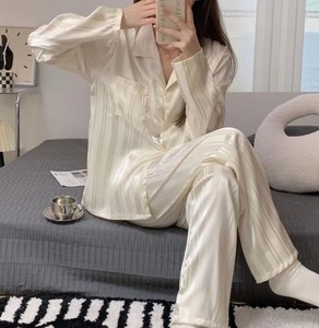 Conjunto de Pijama de Satén para Mujer, Manga Larga, Color Sólido, Cuello Camisero, Cierre de Botones, Suave, Clásico, Ropa de Dormir para Primavera - Product Image 6
