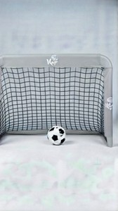 But de football portable en plastique KLTW INT'L pour enfants, avec filet d'entraînement et montage facile pour les jeux en extérieur - Product Image 5