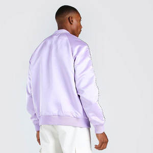Chaqueta Varsity con Botones, Satinada y Brillante, en Hermosos Colores, MOQ Bajo, Ropa de Moda Urbana, Precio con Descuento por Volumen, Chaqueta Bomber - Product Image 6