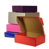 Boîtes en carton ondulé écologiques et recyclables WOOUP BXT50 avec fermeture magnétique et poignée pour la présentation de produits avec marquage personnalisé