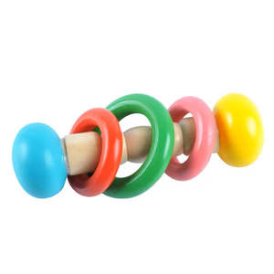 Wudly Pack 4 hochets en bois pour bébé 12 + mois enfants Instrument de musique Shaker Set Eco-Friendly Safe Non-Toxic Multi Colors Dents - Product Image 4