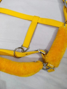 Harnais pour cheval de qualité supérieure, neuf, synthétique, couleur jaune, réglable, avec fourrure, disponible au prix de gros - Product Image 5