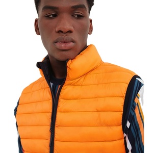 เสื้อกั๊กผู้ชายแบบเบา ทอ กันน้ำ สวมใส่สบายสำหรับฤดูหนาว ให้ความอบอุ่น แบบสั่งทำได้ ใส่ได้ทั้งชายและหญิง เหมาะสำหรับกิจกรรมกลางแจ้ง มีกระเป๋า ไม่มีแขน ซิป เหมาะสำหรับกอล์ฟ - Product Image 4