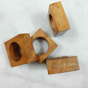 แหวนรองผ้าเช็ดปากไม้ลายเรขาคณิตสมัยใหม่ สีน้ำเงิน ดำ ขาว ตกแต่งด้วยลายฝังแบบเป็นมิตรกับสิ่งแวดล้อม ของตกแต่งโต๊ะสไตล์ร่วมสมัยสำหรับงานปาร์ตี้สุดเก๋ - Product Image 6