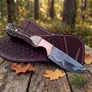 Couteau de chasse artisanal en acier Damas avec manche en bois de cerf et étui en cuir – Couteau à lame fixe haut de gamme pour le bushcraft en extérieur - Product Image 3