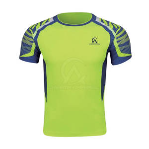 Camiseta y pantalones cortos de voleibol de alta calidad diseñados para proporcionar un estiramiento y una flexibilidad superiores para movimientos rápidos - Product Image 3