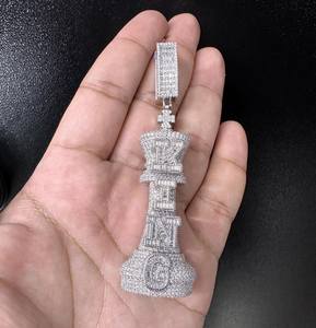 Pendentif de luxe en moissanite pièce d'échecs Roi, en argent 925, style Hip Hop Iced Out, collier personnalisé pièce d'échecs, passe le test du diamant - Product Image 1