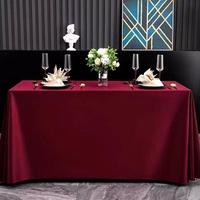 Nappe carrée de luxe en satin tissé uni pour banquet de mariage