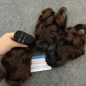 Extensions de cheveux humains bouclés et rebondissants, fabriquées à partir de cheveux vietnamiens bruts, couleur ombrée marron, pour tissage de cheveux bouclés et rebondissants - Product Image 2