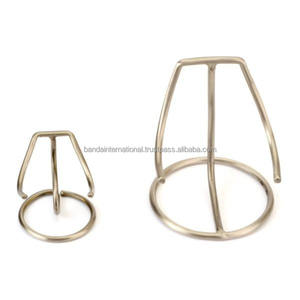 Support de coeur en laiton avec support en métal de haute qualité en gros de couleur noire pour les urnes de crémation de coeur - Product Image 5