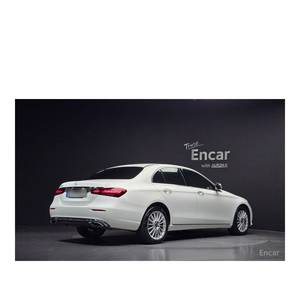 Mercedes-Benz Classe E E250 Exclusive 2023, 23 547 km, Volant à Gauche, Boîte Automatique, Sièges en Cuir, Caméra Arrière - Product Image 2