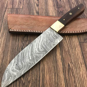 Couteau de chef professionnel de haute qualité en acier Damas, pour droitier, avec étui en cuir, manche ergonomique en bois durable, fait main - Product Image 1