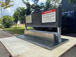 Safe Solution With Metal Bending Tooling Set 12 Tons 20 Tons <b>Press</b> <b>Brake</b> Attachment For Industrial Applications Made in Vietnam - Product Image 3