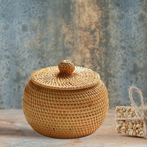 Panier de rangement en rotin naturel rond avec couvercle, panier en osier multi-usages, fabriqué au Vietnam - Product Image 2