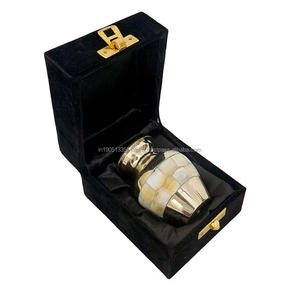 Alta calidad personalizada hecha a mano latón cremación recuerdo urna fregona incrustaciones tamaño pequeño al por mayor exportador indio para suministros funerarios - Product Image 6