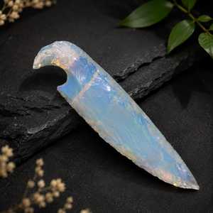 Couteau en opale artisanal en forme de pointe de flèche, cristal d'agate poli, objet de collection pour la décoration intérieure et le Feng Shui - Product Image 5