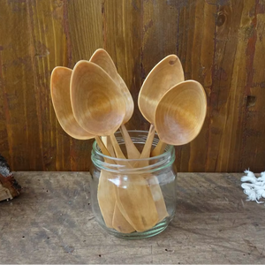 Juego de Cucharas de Madera Talladas a Mano, Utensilios de Comedor de Madera Hechos a Mano, Vajilla Rústica y Ecológica - Product Image 1