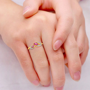 แหวนทองประดับเพชรแล็บสีชมพูรูปผีเสื้อ ดีไซน์เนอร์ - Product Image 4