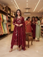 Ensemble Kurti et pantalon pour femme en Chanderi brodé marron, longueur cheville, avec dupatta, tenue traditionnelle indienne et pakistanaise