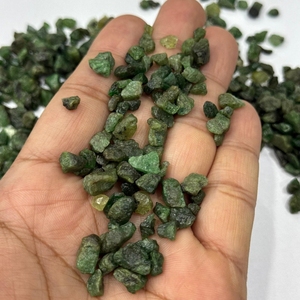 Piedras Preciosas Sueltas de Tsavorita Verde Natural Genuina, Grado Comercial, de Tanzania, Venta al por Mayor, 10 kg de Piedras - Product Image 3