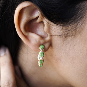 Boucles d'oreilles créoles en or véritable 14 carats avec halo de diamants et fermoir à loquet, émeraudes ovales de Zambie 5x3mm, bijoux de mariée, vente en gros, OEM ODM - Product Image 6