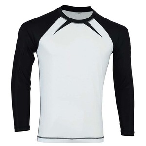 Rashguard de Fabricant d'Usine en Tissu Ultra-Léger, Anti-Rayures, Respirant, Extensible dans 4 Directions et à Séchage Rapide, Idéal pour le BJJ Jiu-Jitsu - Product Image 4