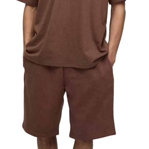 Nuevo conjunto corto de ropa informal de verano para hombres de gran venta 2026 con chándal de color sólido y diferentes diseños de etiqueta privada 2026 - Product Image 2