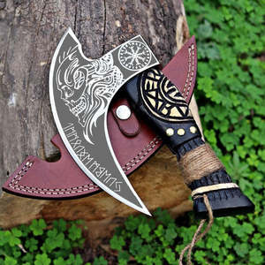 Cuchillo para Pizza Estilo Vikingo con Calavera Grabada, Hecho a Mano, Mini Hacha para Acampar, Cuchilla de Acero Inoxidable para Cortar Leña - Product Image 1