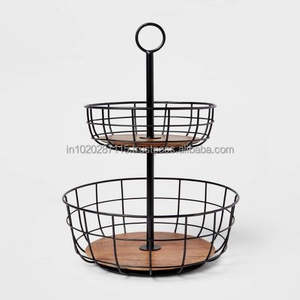 Panier de fruits en métal décoratif fabriqué à la main qui combine charme antique avec structure durable pour une utilisation à long terme - Product Image 3