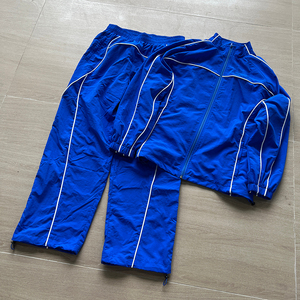 Veste de course unisexe coupe-vent et imperméable OEM, fermeture éclair, couleur unie, sans col, style sportif, pour l'automne, 100 % nylon, coupe régulière - Product Image 3