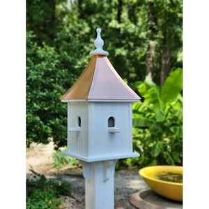 Nichoir artistique sculpté en bois de noyer - Nichoir en bois artisanal en gros - Product Image 3