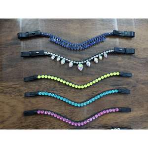 Bande de sourcils avec logo personnalisé de haute qualité pour les courses de chevaux en cuir de type occidental perle verte confortable avec coutures fantaisie meilleur prix - Product Image 4