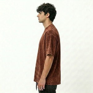 Camiseta de algodón de cuello redondo, de gramaje alto, oversize, vintage, con lavado a la piedra, efecto desgastado, corte holgado, hombros caídos, manga corta y lavado ácido, estilo casual. - Product Image 4