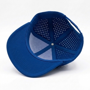 Gorra de Golf Personalizada de Alto Rendimiento, 5 Paneles, Perforada con Láser, Visera Curva, Bordado 3D, Fabricante de Marca Privada OEM - Product Image 4